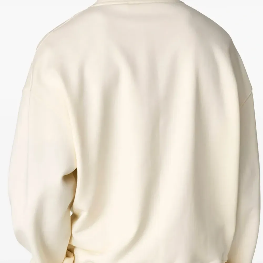 Толстовка с вышитым логотипом