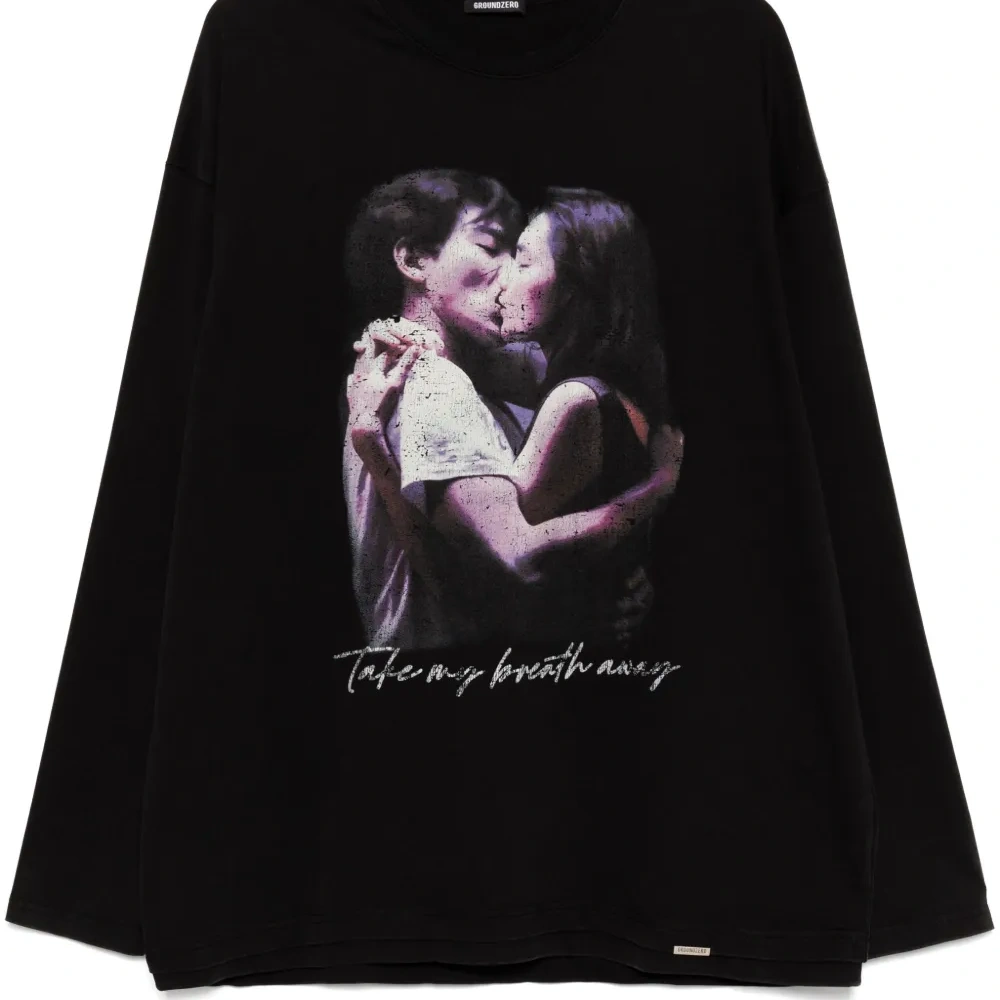 Футболка с графичным принтом