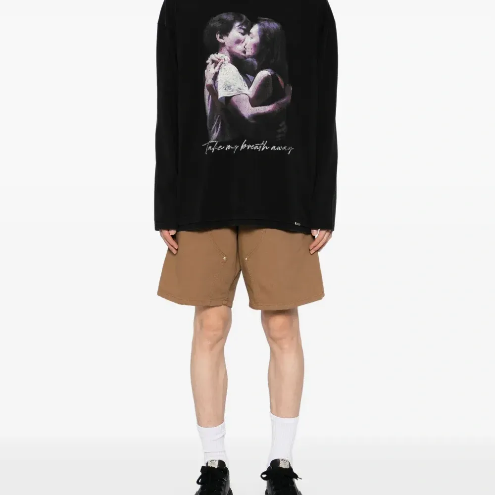 Футболка с графичным принтом