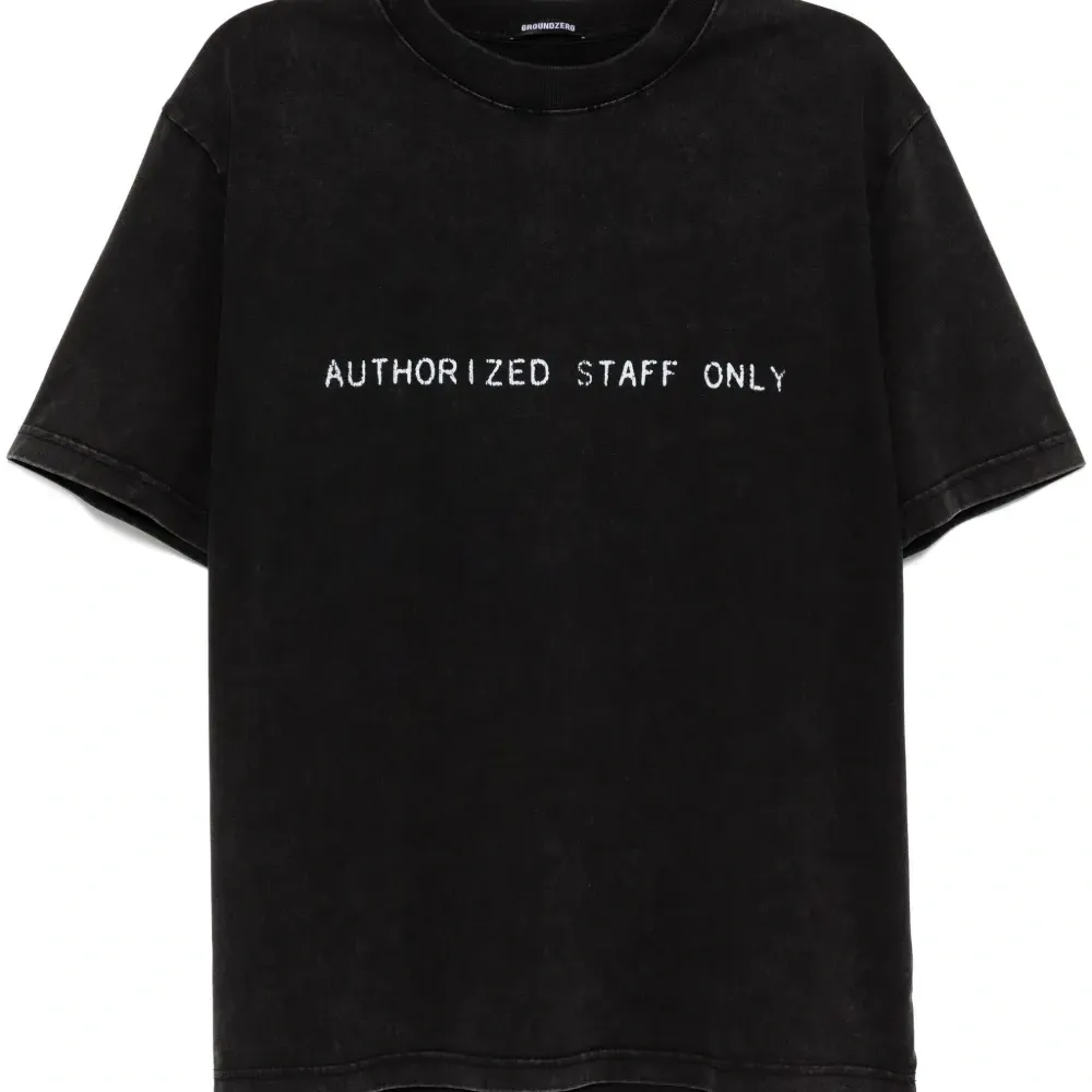 Футболка с графичным принтом