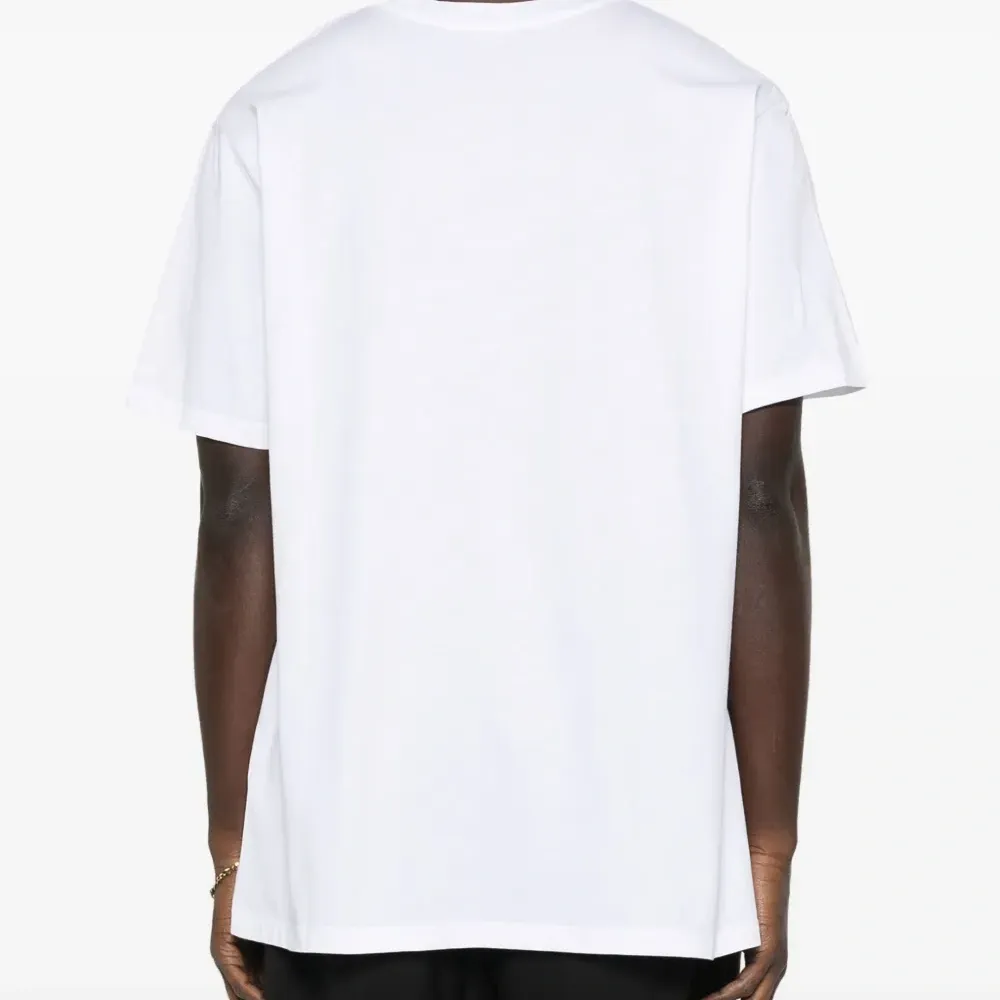 Футболка с логотипом