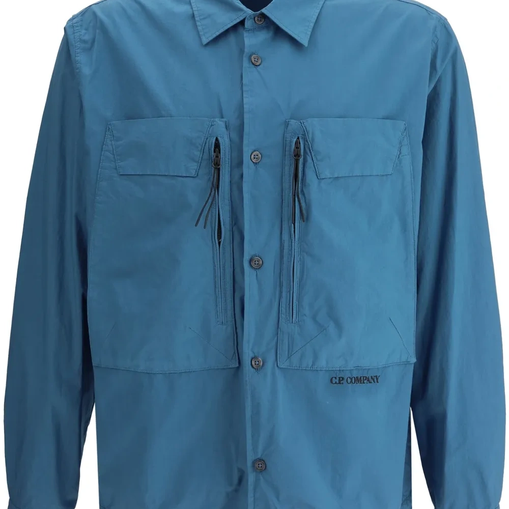 Рубашка с вышитым логотипом