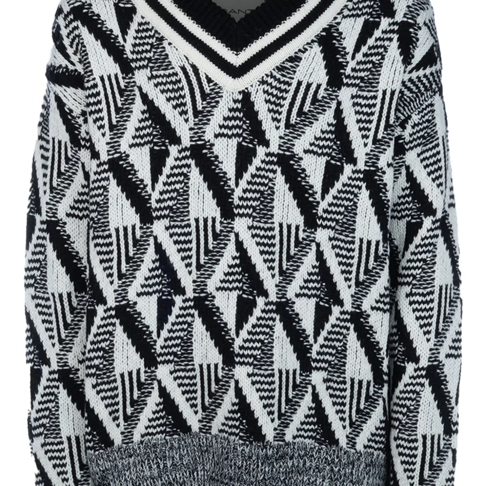 Джемпер с геометричным узором