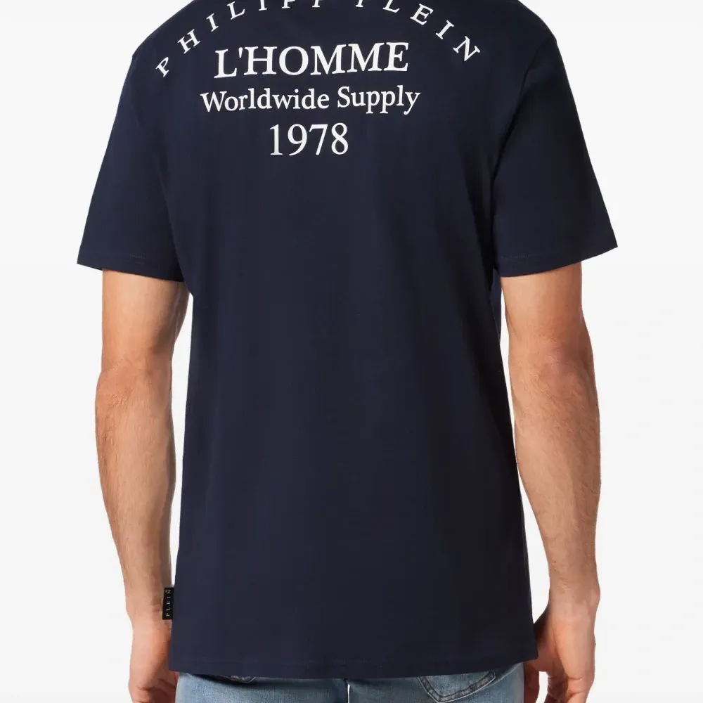 Футболка L'Homme