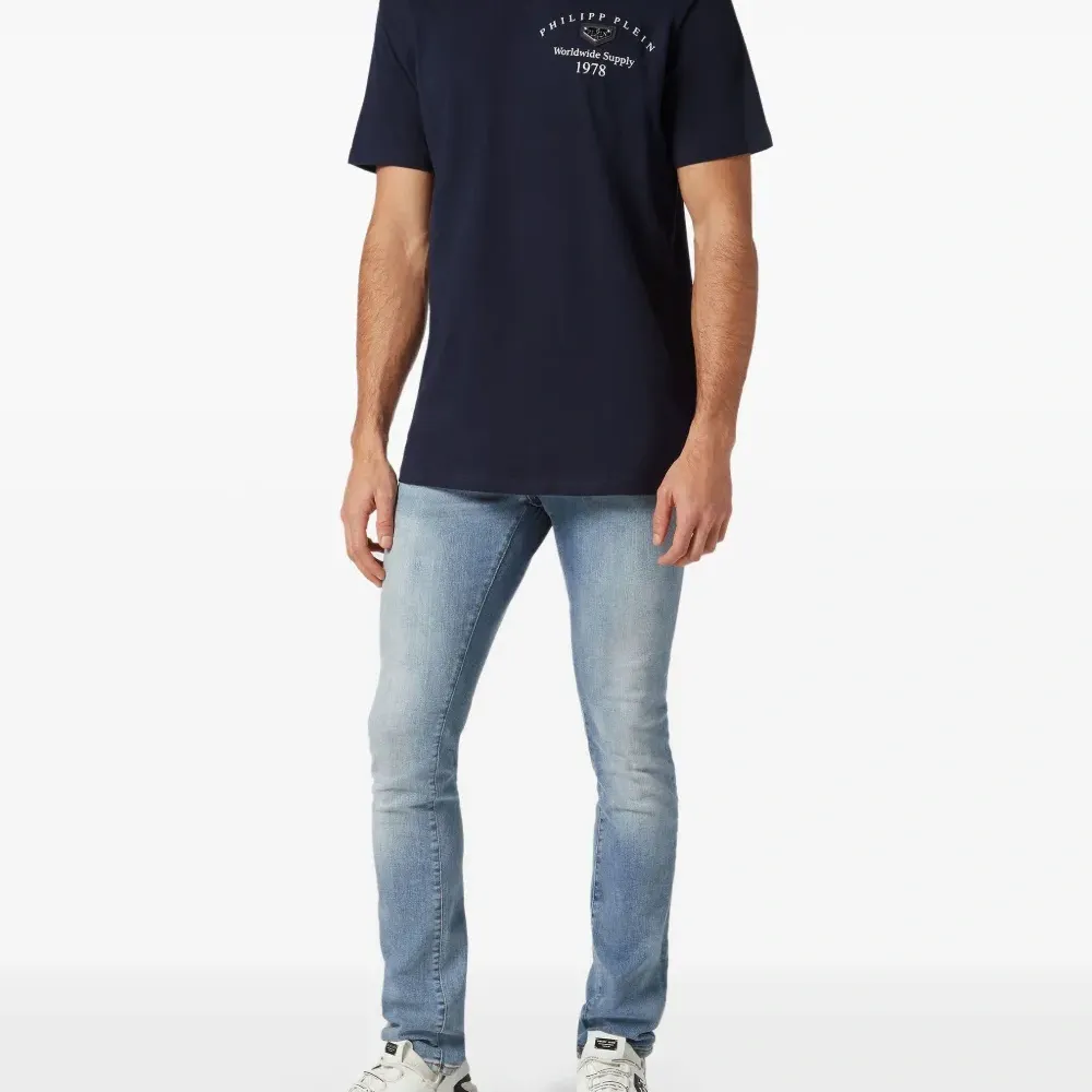 Футболка L'Homme