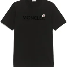 Футболка с фактурным логотипом