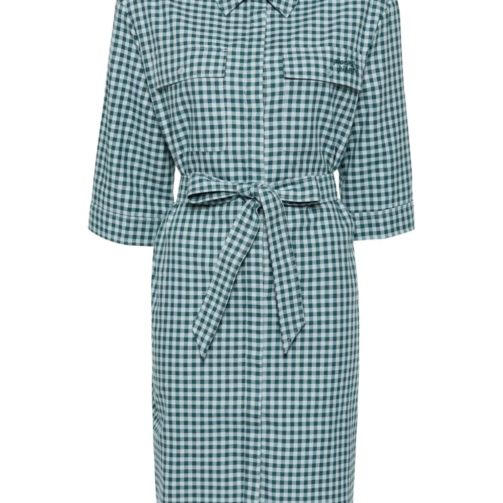 Платье с карманами