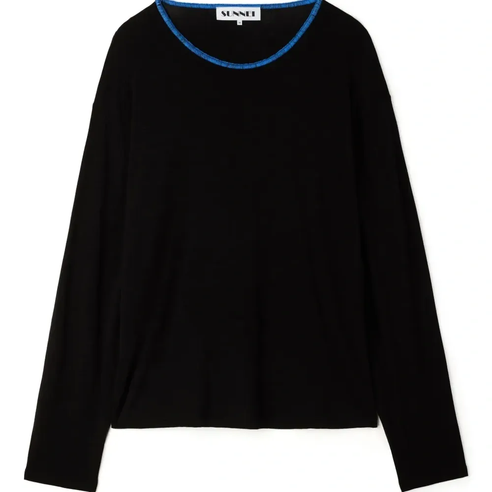 Свитер с длинными рукавами