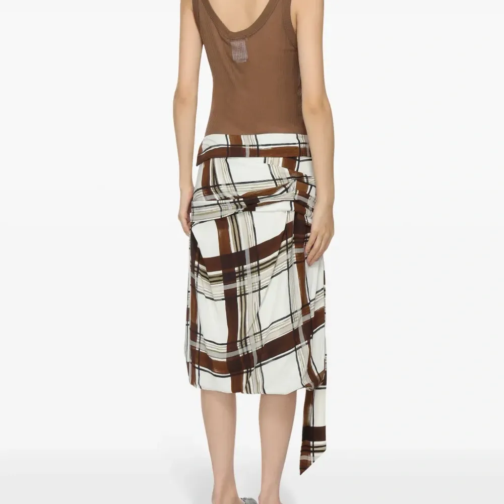 Бесшовный топ в рубчик