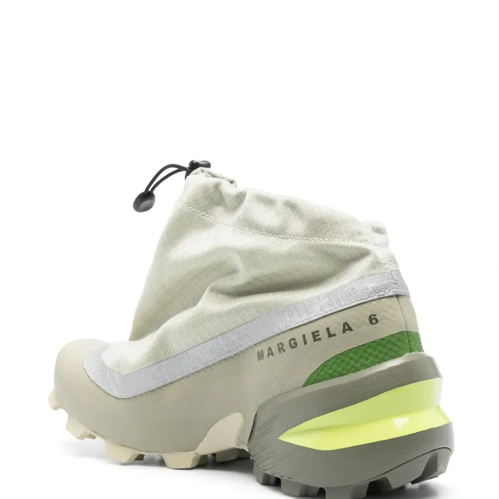 Кроссовки Cross Low из коллаборации с Salomon Кроссовки Cross Low из коллаборации с Salomon