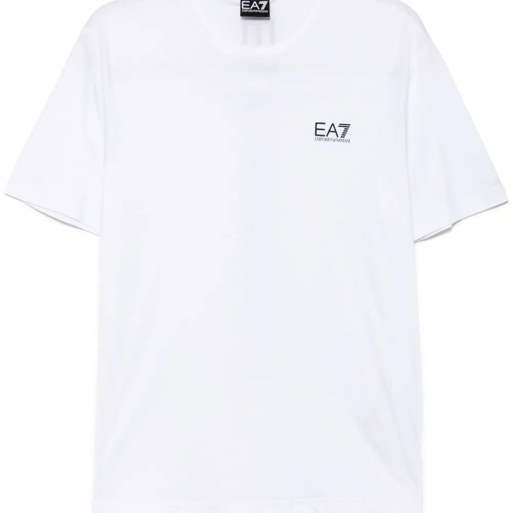 Футболка с логотипом