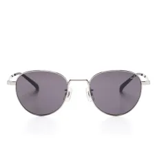 Солнцезащитные очки в круглой оправе