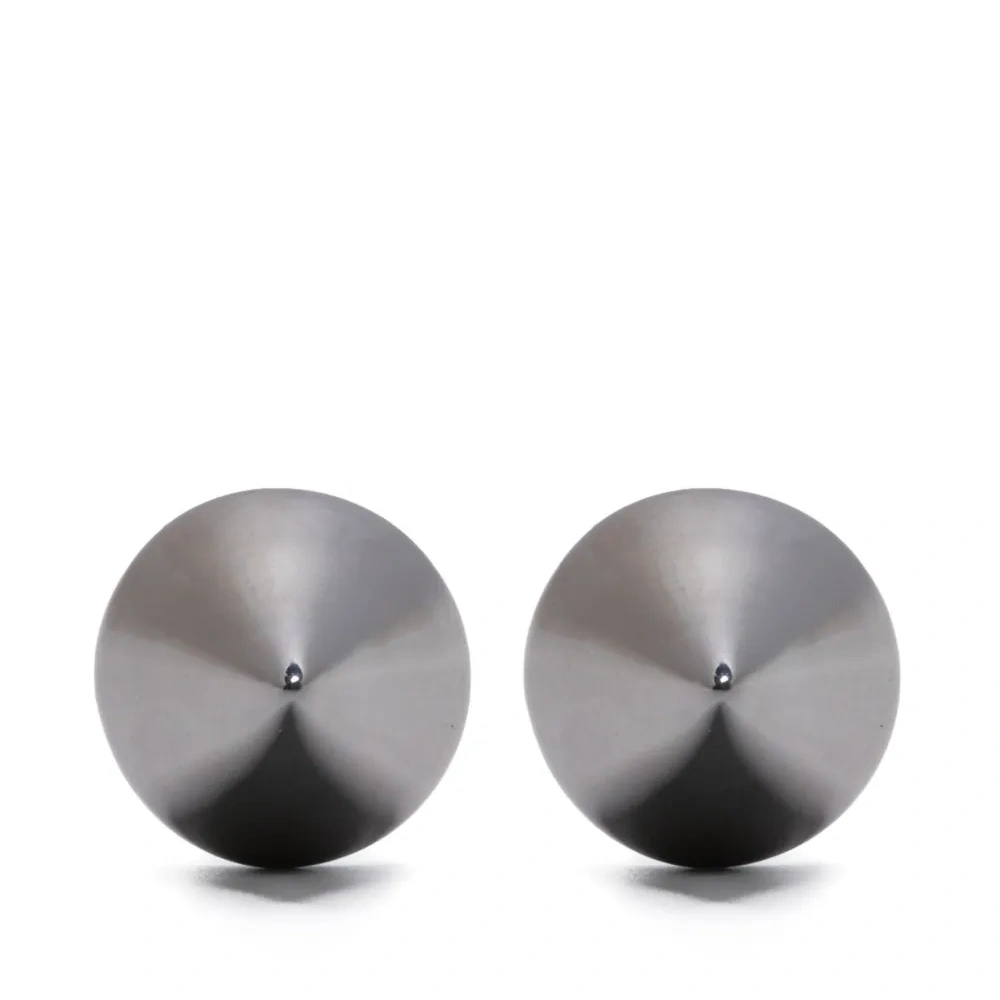 Cone stud earrings
