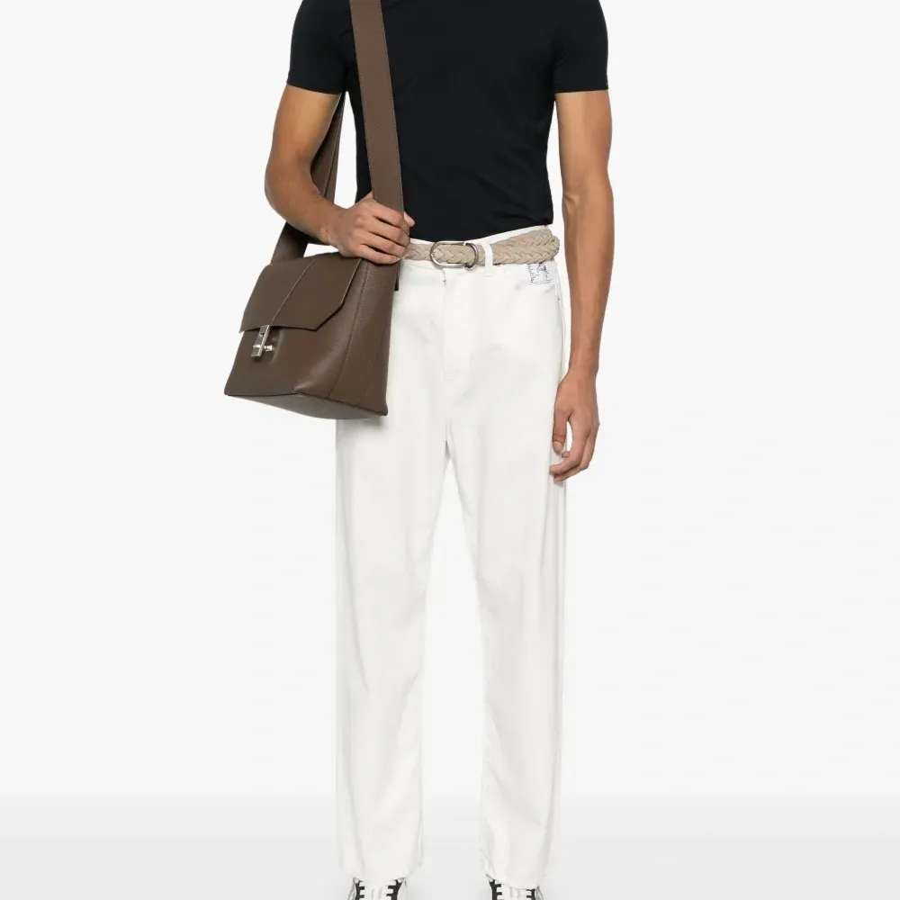 Футболка с круглым вырезом