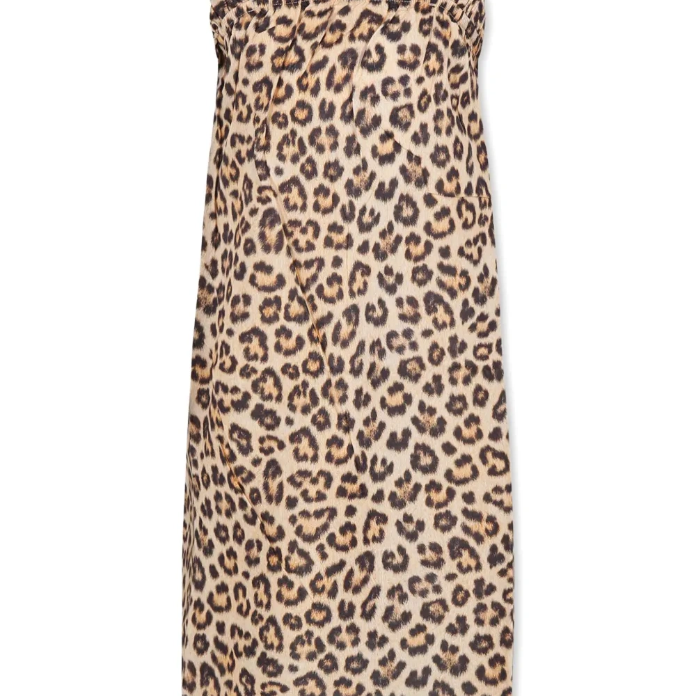 Платье с леопардовым принтом