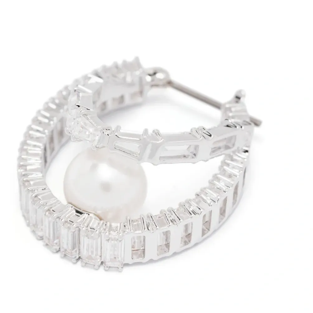 Серьги-кольца из коллаборации с Ariana Grande