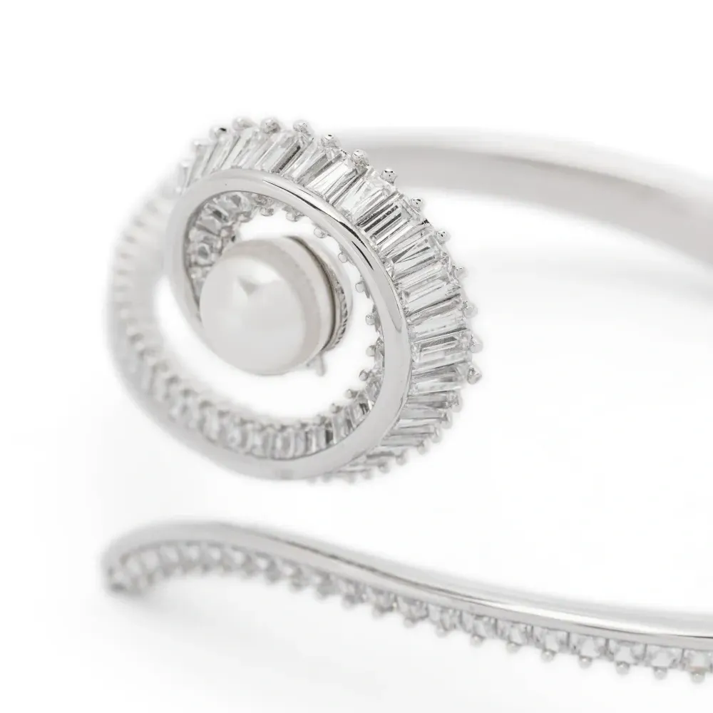 Браслет с кристаллами