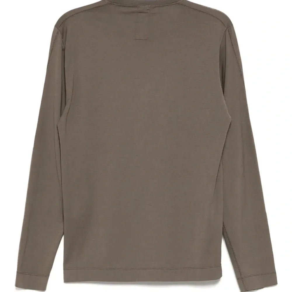 Футболка с круглым вырезом