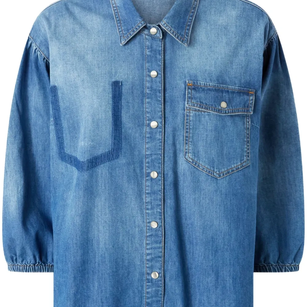 Джинсовая рубашка