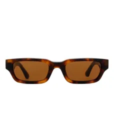 Солнцезащитные очки в прямоугольной оправе