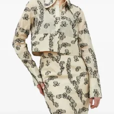 Укороченная блузка с цветочным принтом