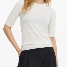 Топ с круглым вырезом и короткими рукавами
