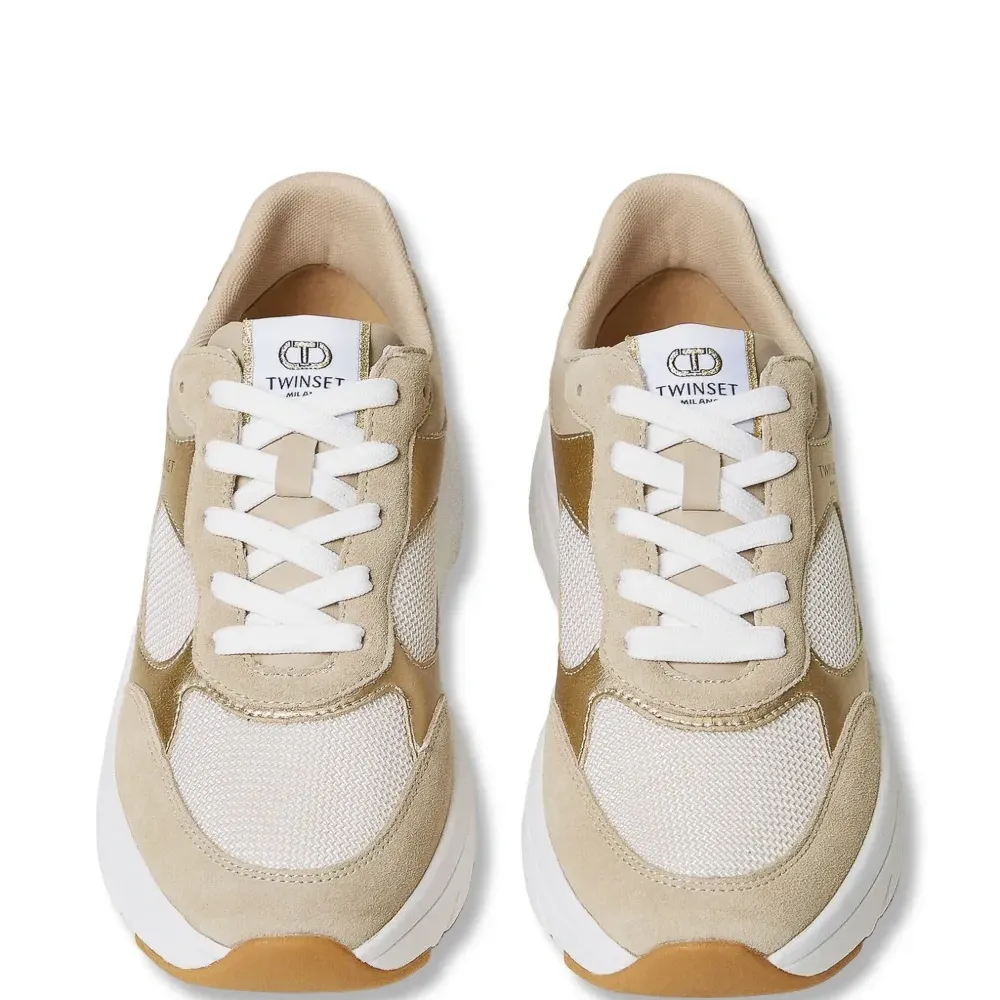 Кожаные кроссовки