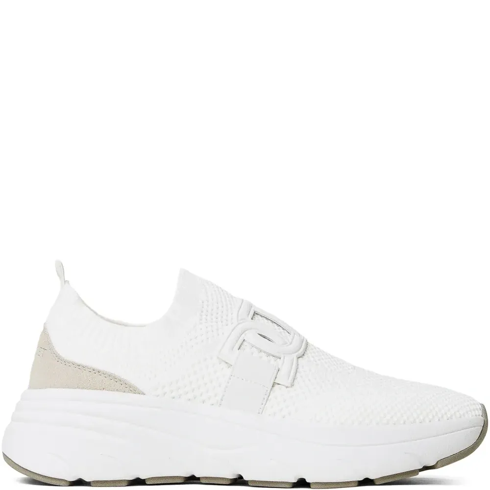 Кроссовки с сетчатыми вставками Кроссовки с сетчатыми вставками