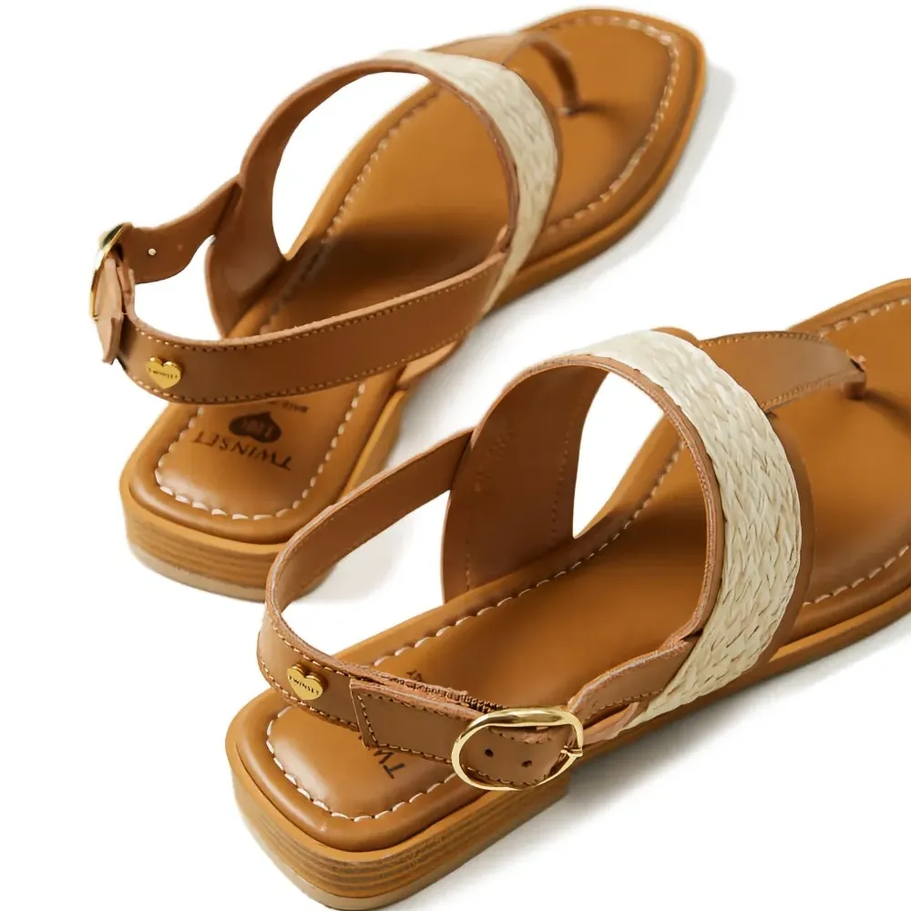 Сандалии с плетеными вставками