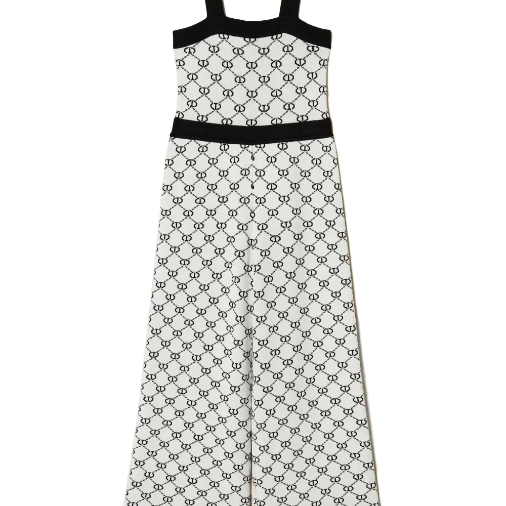 Комбинезон с логотипом