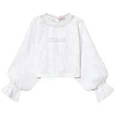 Блузка с вышивкой