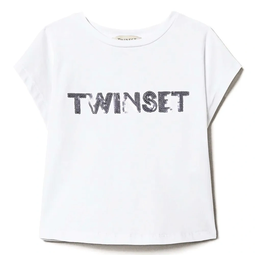 Футболка с логотипом