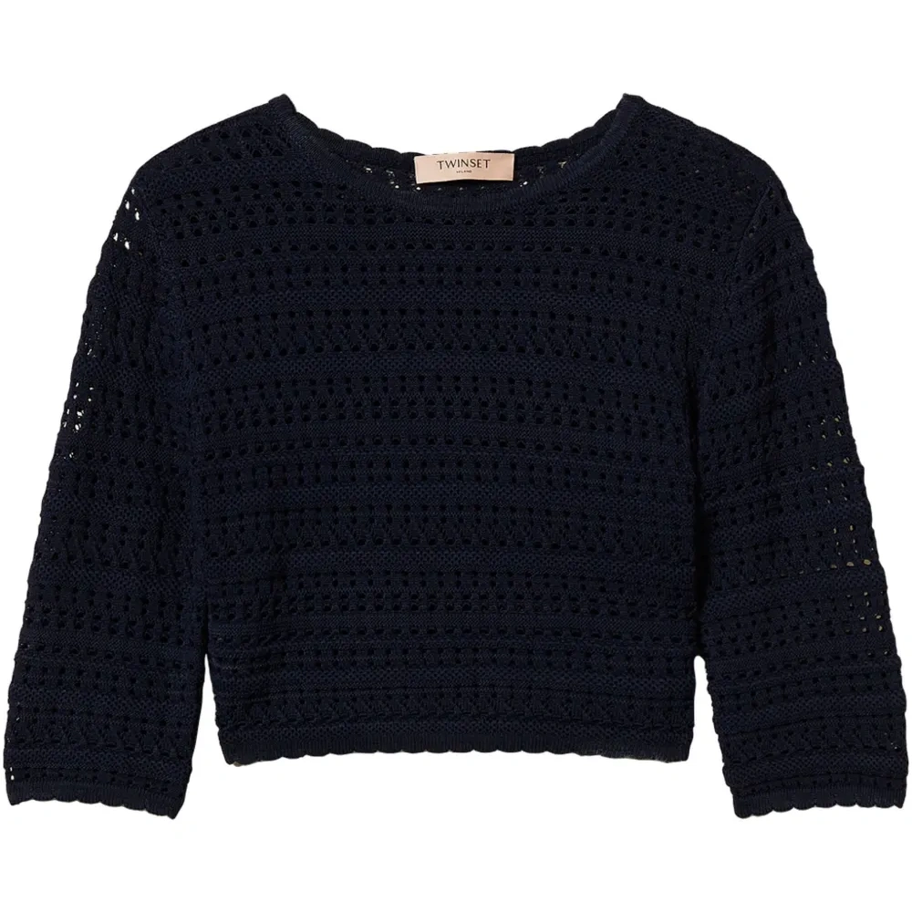 Укороченный джемпер рыхлой вязки