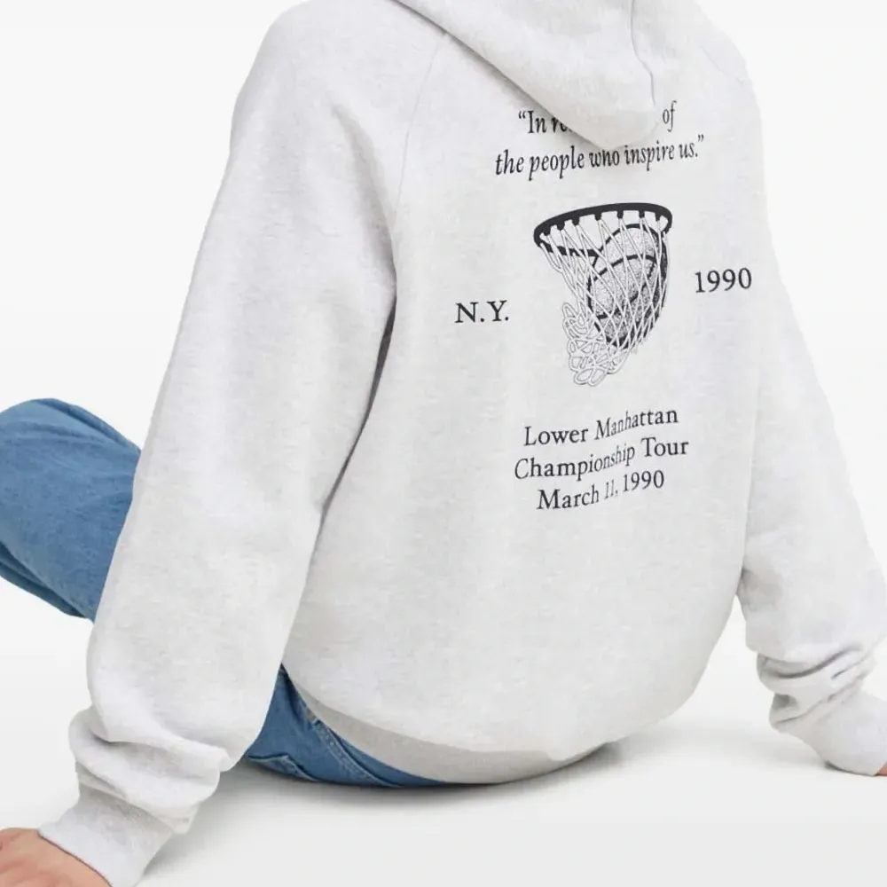 Худи с графичным принтом