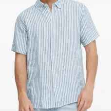 Полосатая рубашка