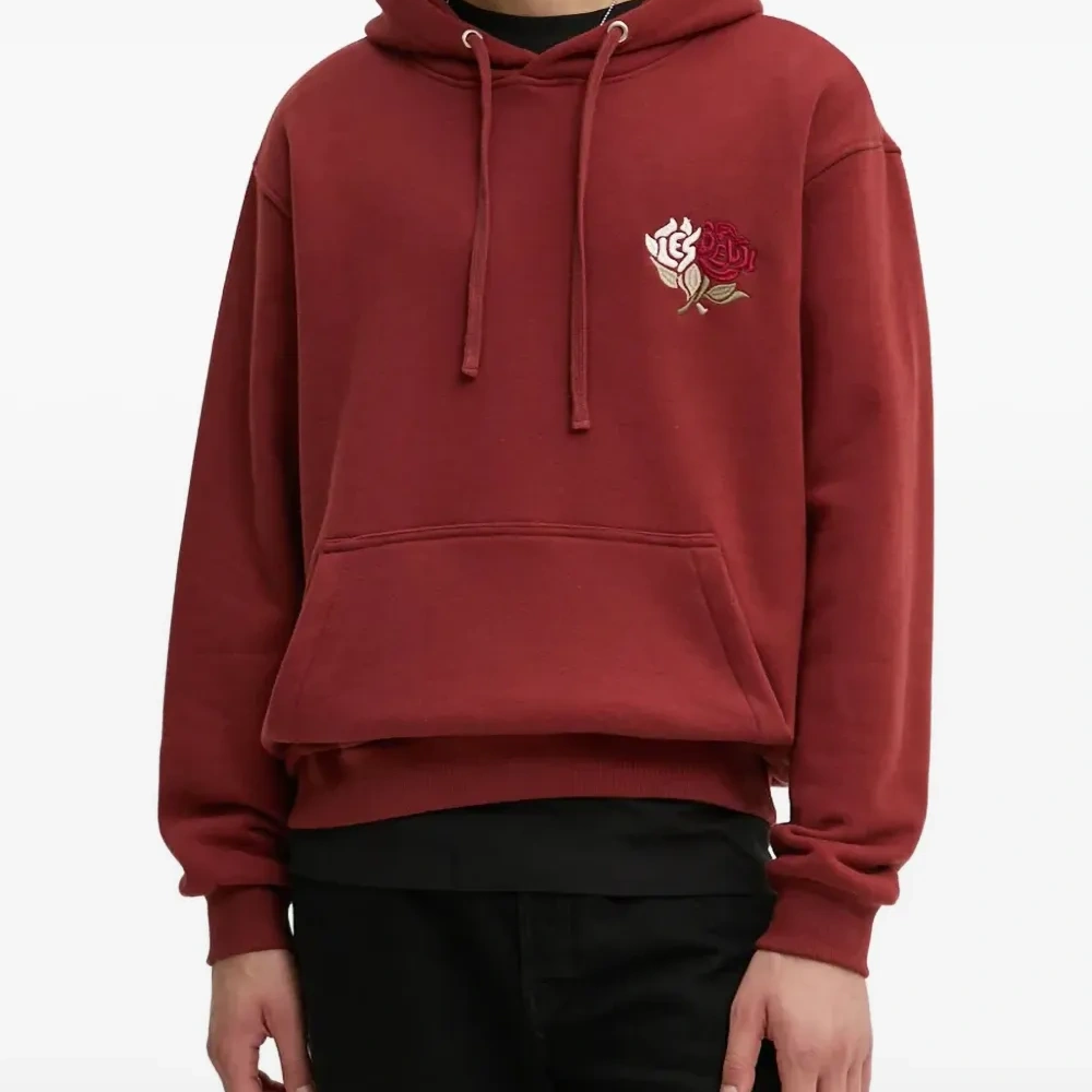 Худи с цветочной вышивкой