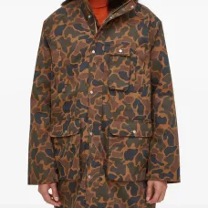 Пуховик с камуфляжным узором