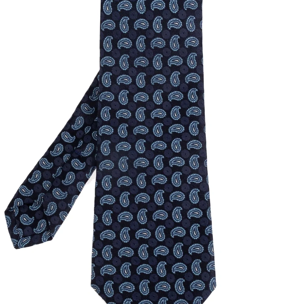 Галстук с узором пейсли