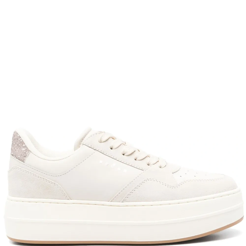 Кроссовки H670