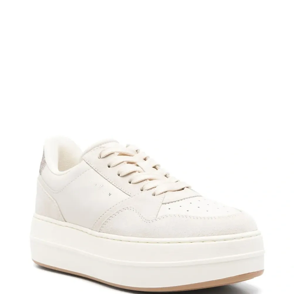 Кроссовки H670