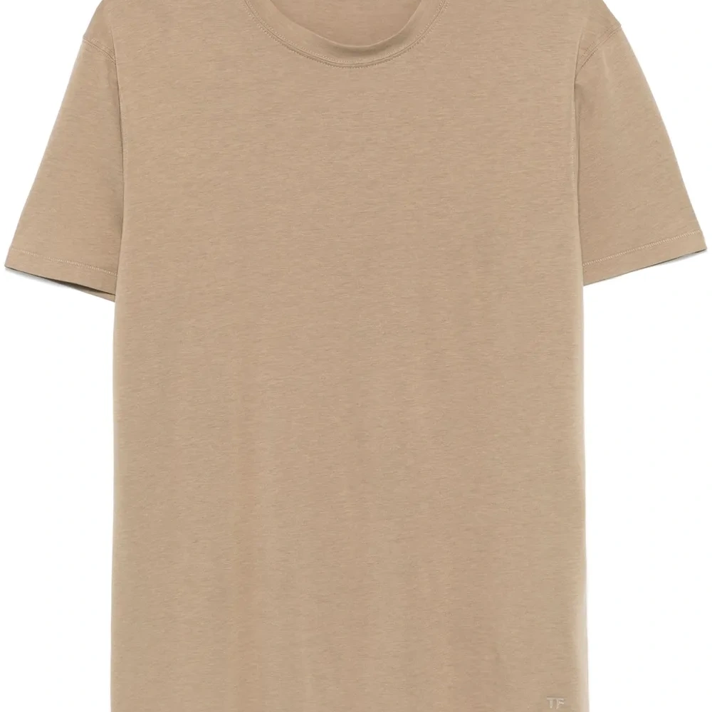 Футболка с круглым вырезом