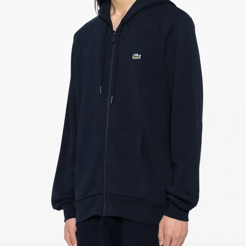 Фактурная толстовка на молнии