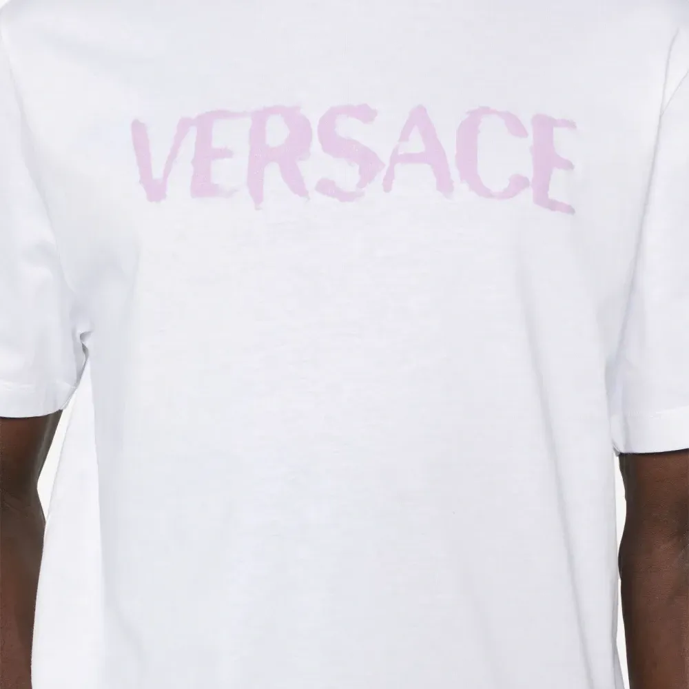 Футболка с логотипом