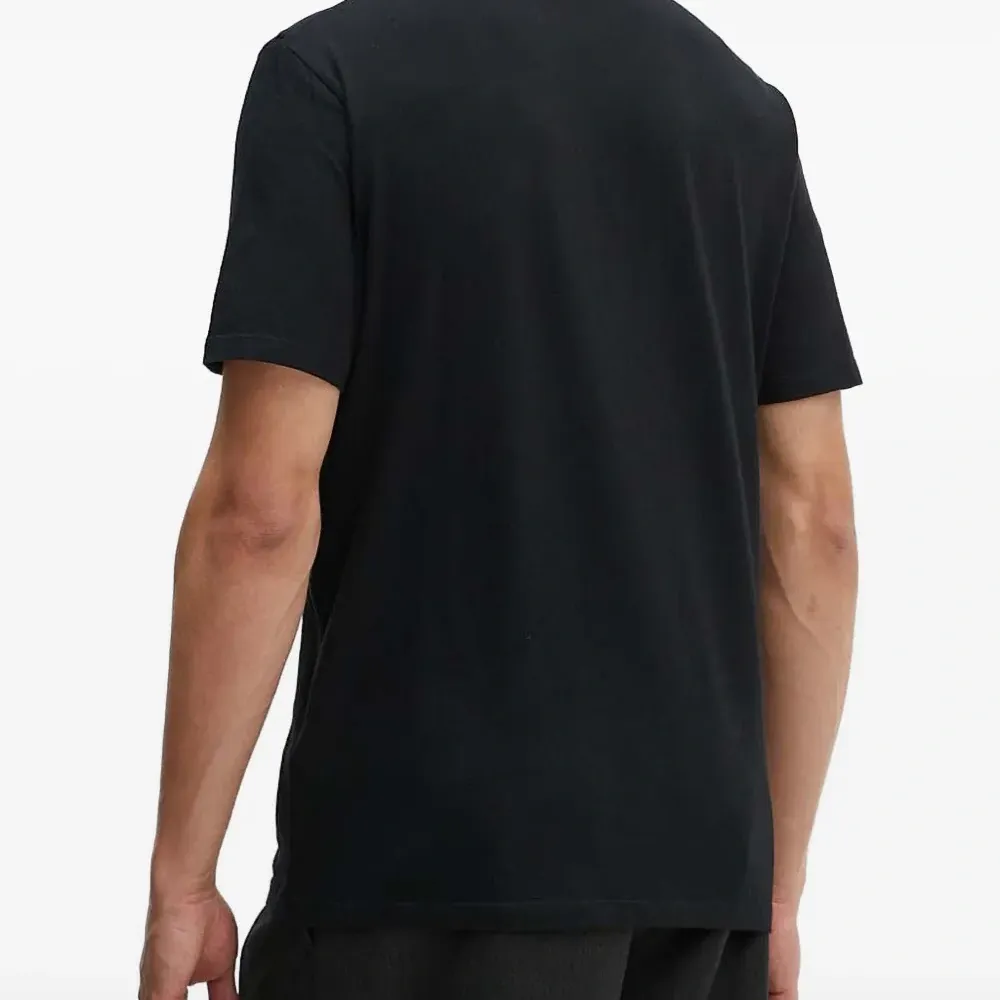 Футболка с графичным принтом