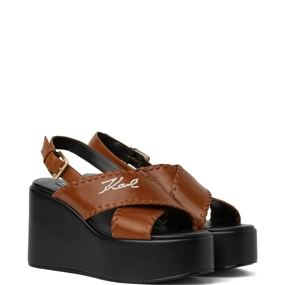 Сандалии Wendy с декоративной строчкой