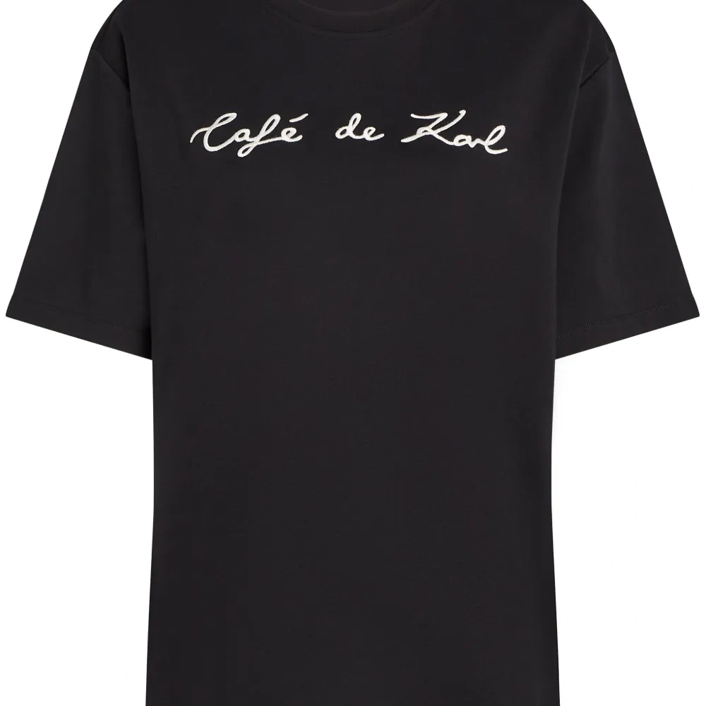 Футболка оверсайз из коллаборации с Jorge Parra