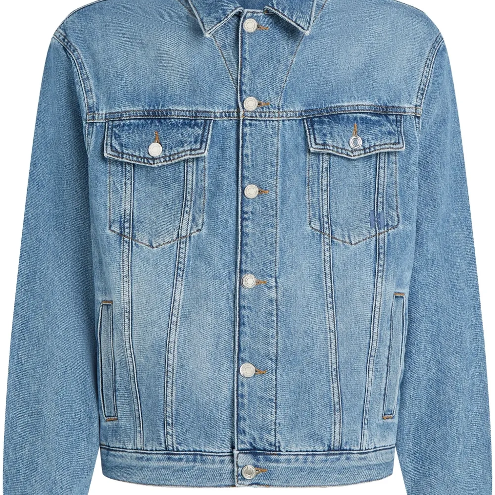 Джинсовая куртка с логотипом