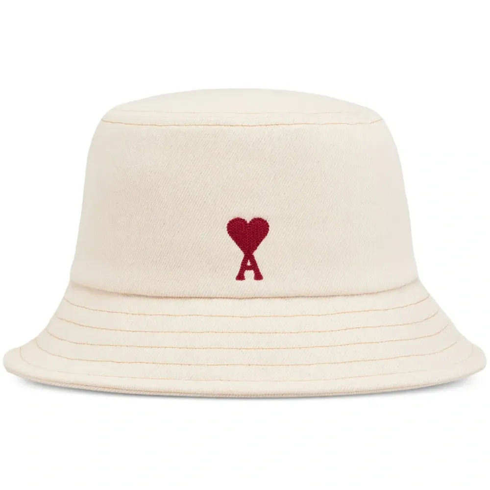 Панама с монограммой Ami de Coeur