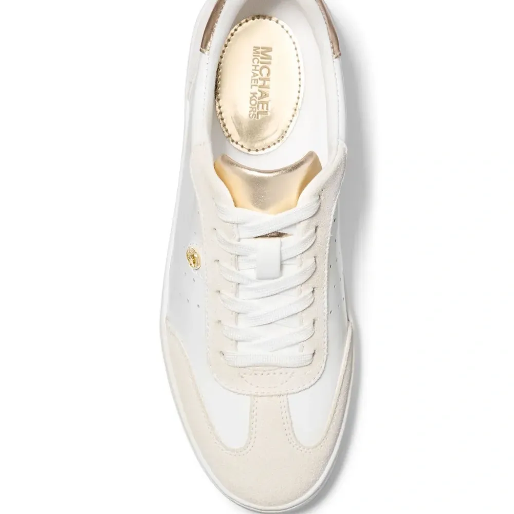 Кроссовки Scotty