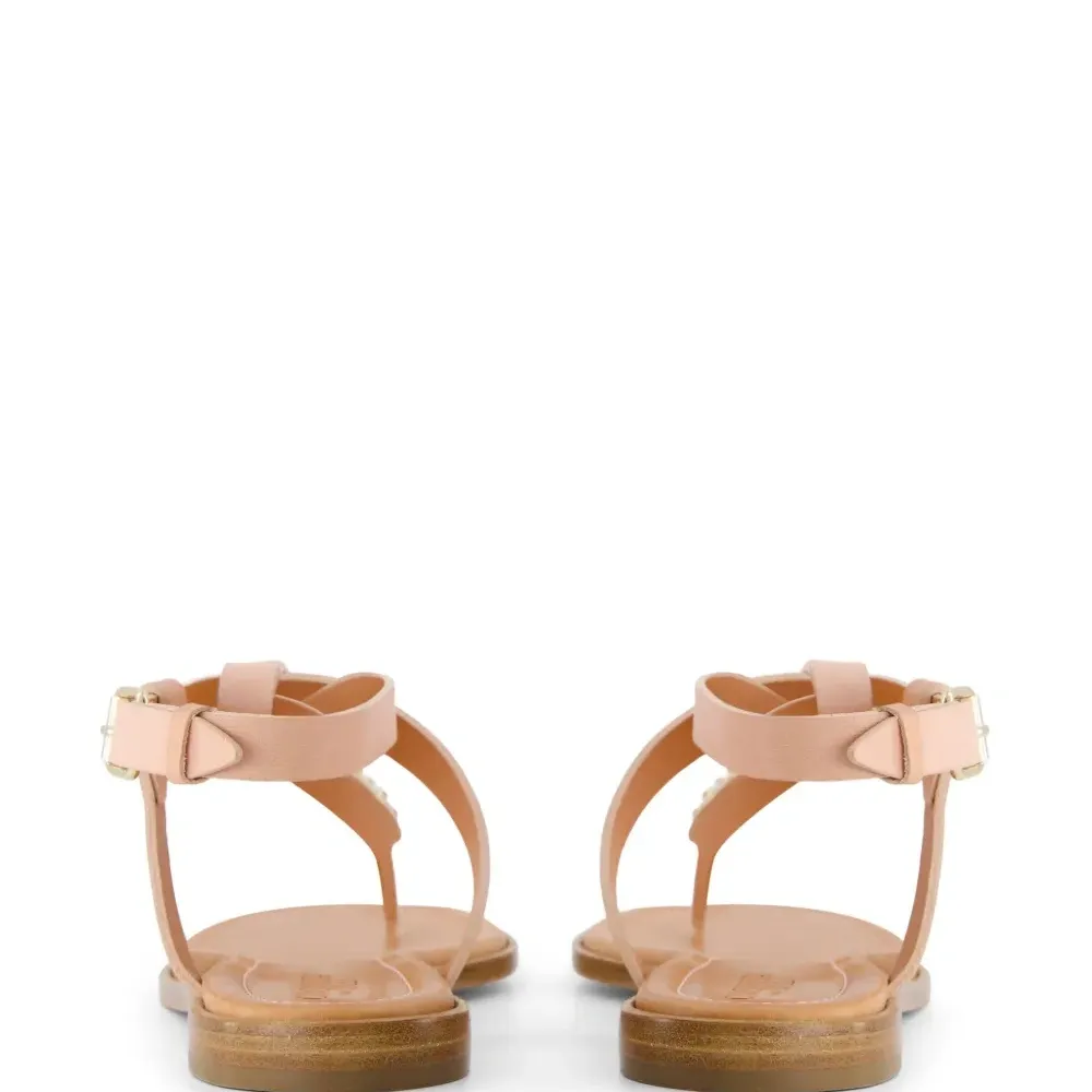 Сандалии с кристаллами